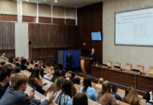 Кемеровским студентам рассказали о важности межнационального согласия