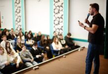 В Энгельсе рассказали, как традиционные ценности объединяют народы